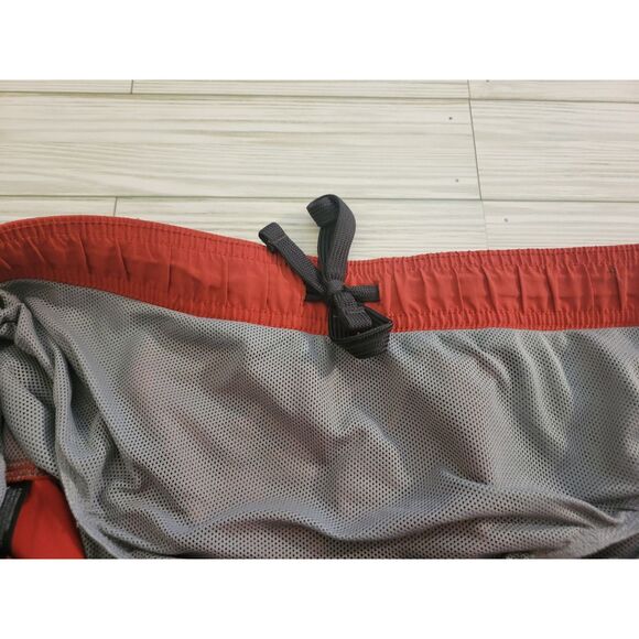 The North Face Mens Red Mesh Lined Swim Trunk Size XXL - Picture 4 of 5